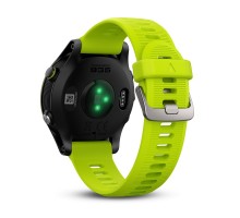 Garmin forerunner 935 черно-зеленые tri-bundle